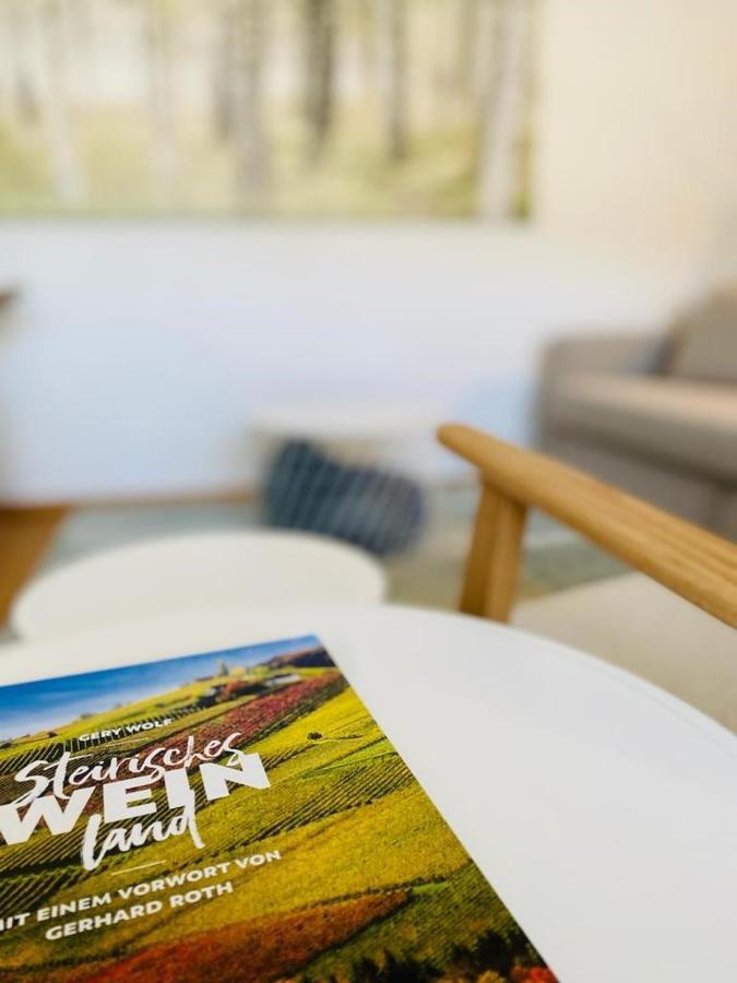 Vinestia Cityloft Storchenblick, Non-Serviced Appartement Leibnitz Bagian luar foto